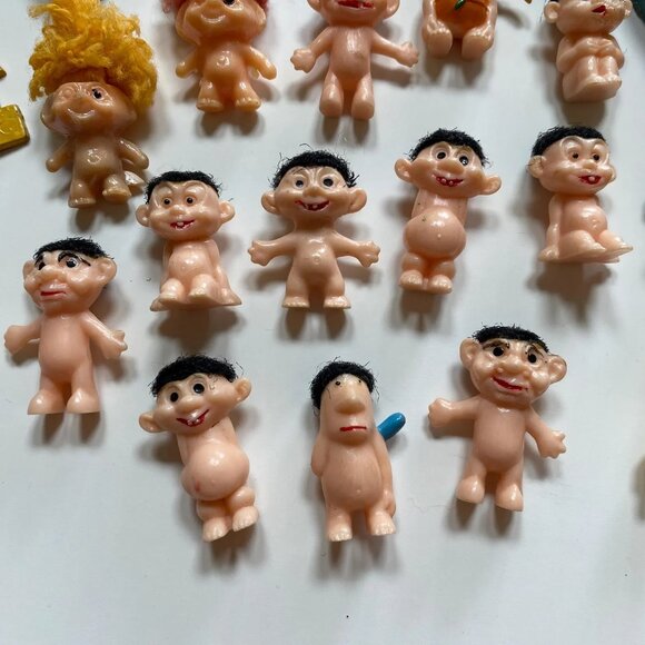 1965 Marx Troll Village Playset Pieces - LOTS of Figures! - Picture 3 of 9